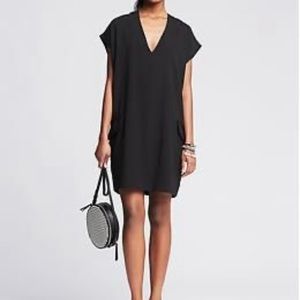 BANANA REPUBLIC Crepe Cocoon Tee Dress Black XS
